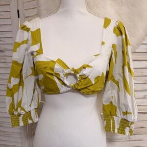 Women's Olive & White Keyhole Puff Sleeve Crop Top